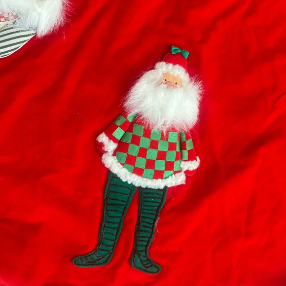 Vintage Potpourri Press vintage Santa Tree Skirt - Picture 3 of 10